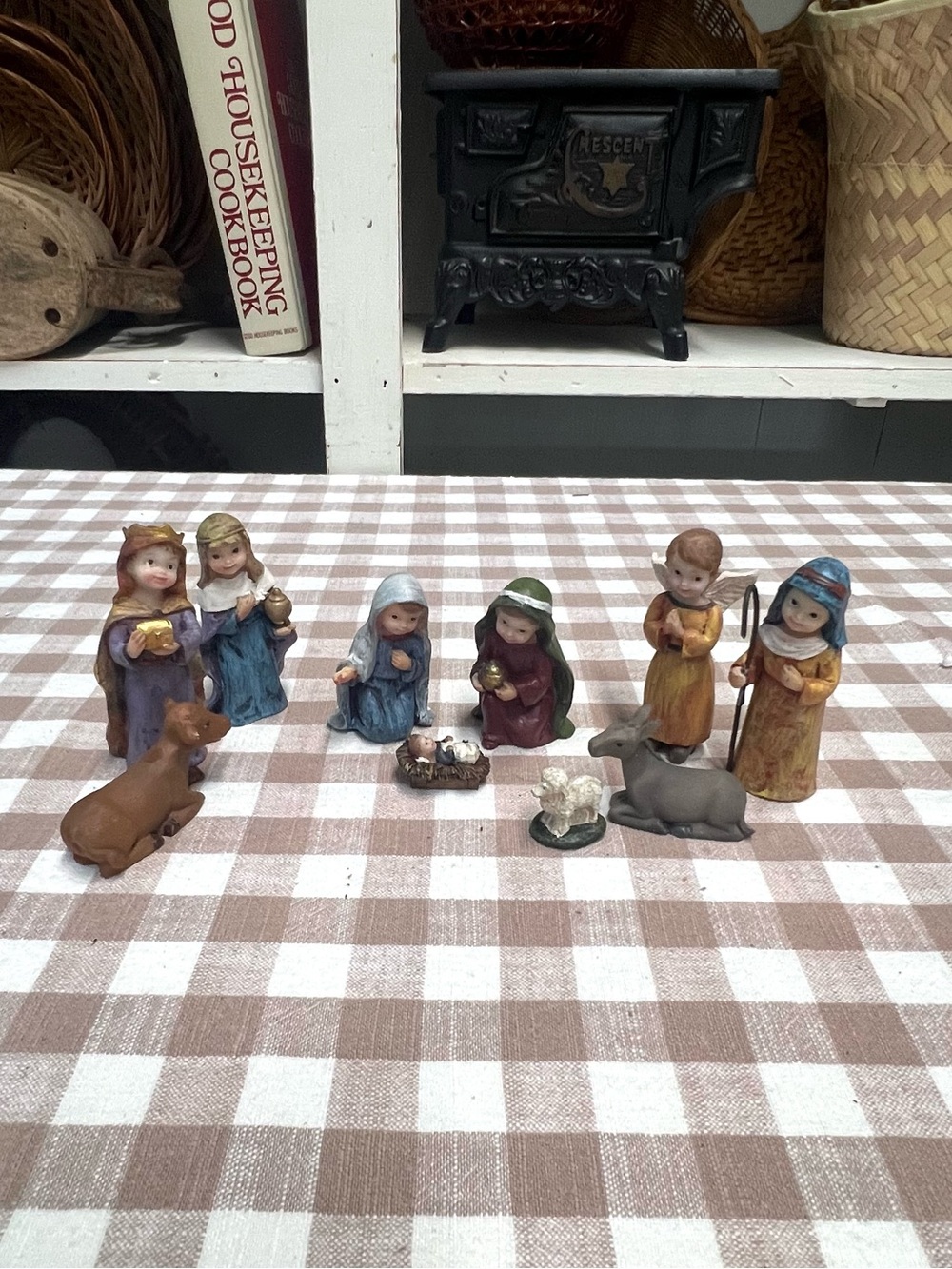 Dicksons children’s nativity set resin holiday Christmas decor